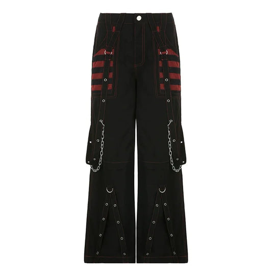 Pantalon noir avec détails et chaînes rouges